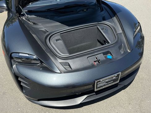 Certified 2022 Porsche Taycan GTS AWD/4WD image 31