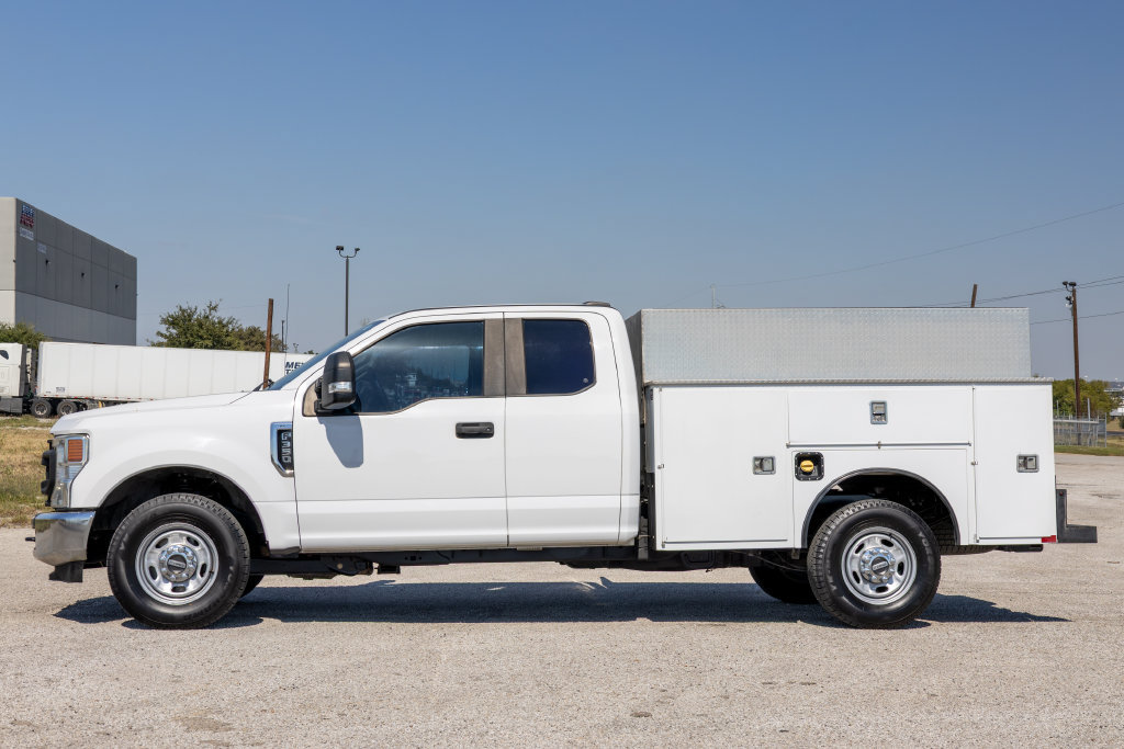 Used 2020 Ford F350 XL w/ Power Equipment Group RWD image 4