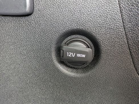 Used 2020 Kia Sorento LX image 15