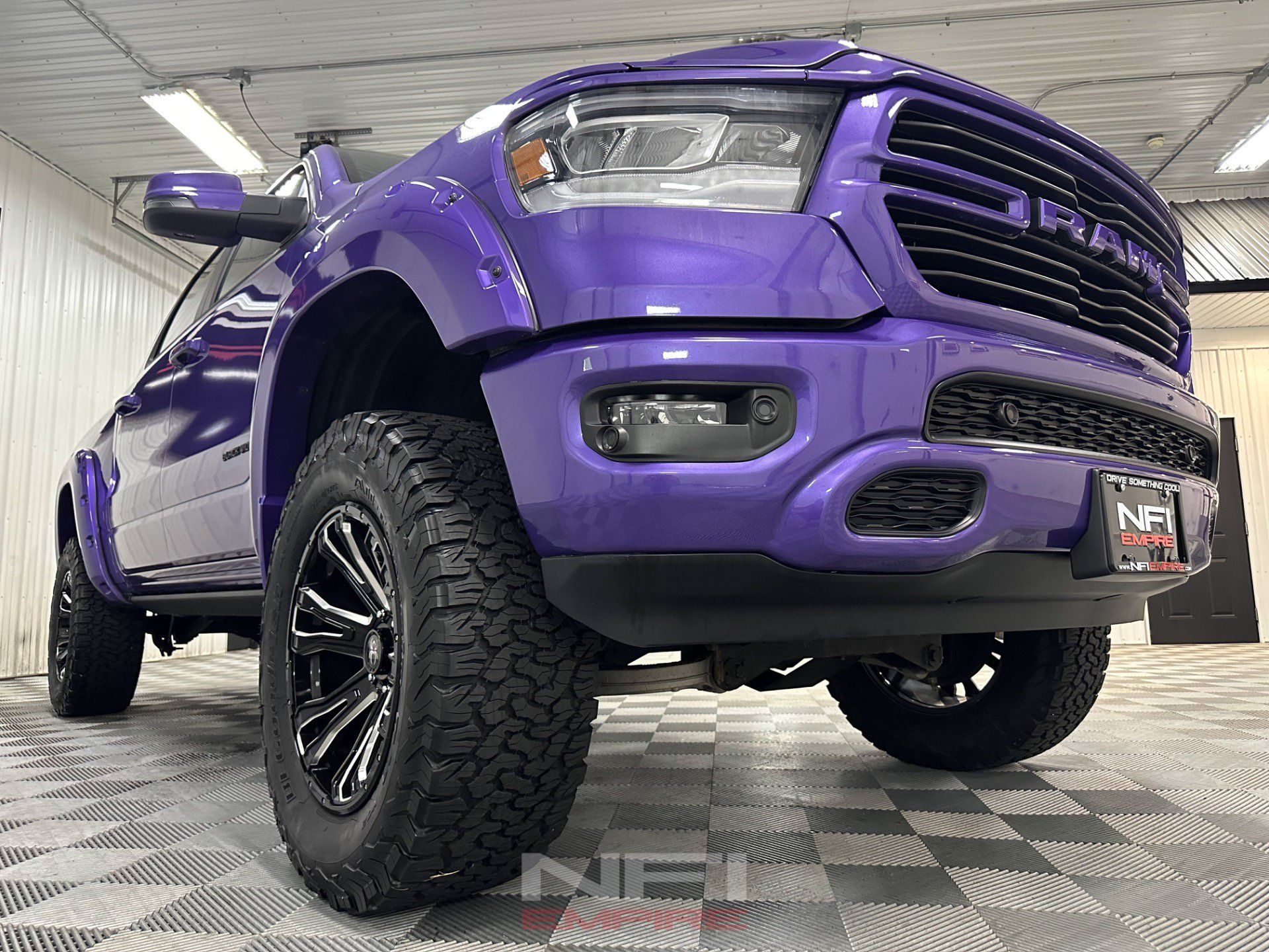 Used 2024 RAM 1500 Laramie AWD/4WD image 15