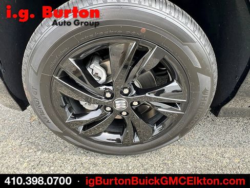 Used 2024 Buick Encore GX Sport Touring AWD/4WD image 4