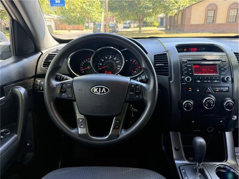 Used 2012 Kia Sorento LX w/ Convenience Pkg AWD/4WD image 10