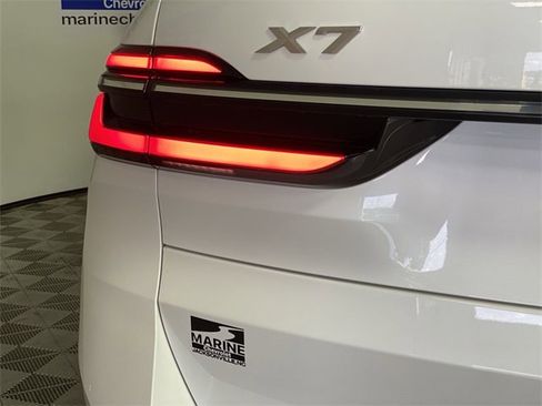 Used 2023 BMW X7 xDrive40i w/ Premium Package image 39