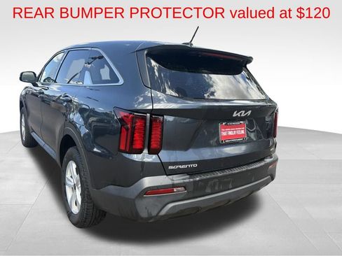 Used 2023 Kia Sorento LX AWD/4WD image 8