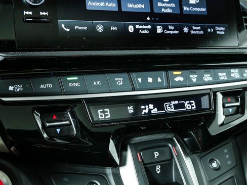 Used 2025 Honda Odyssey EX-L image 12