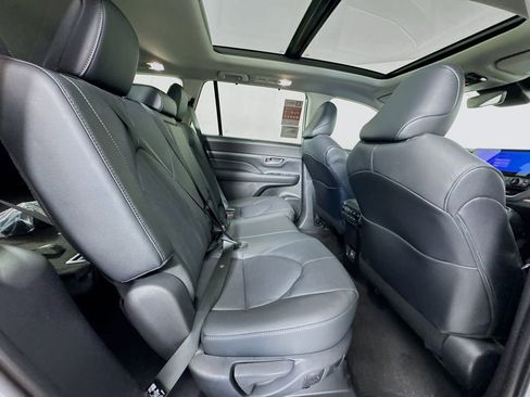 New 2026 Toyota Grand Highlander Limited image 26