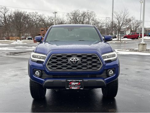 Used 2023 Toyota Tacoma TRD Off-Road image 13