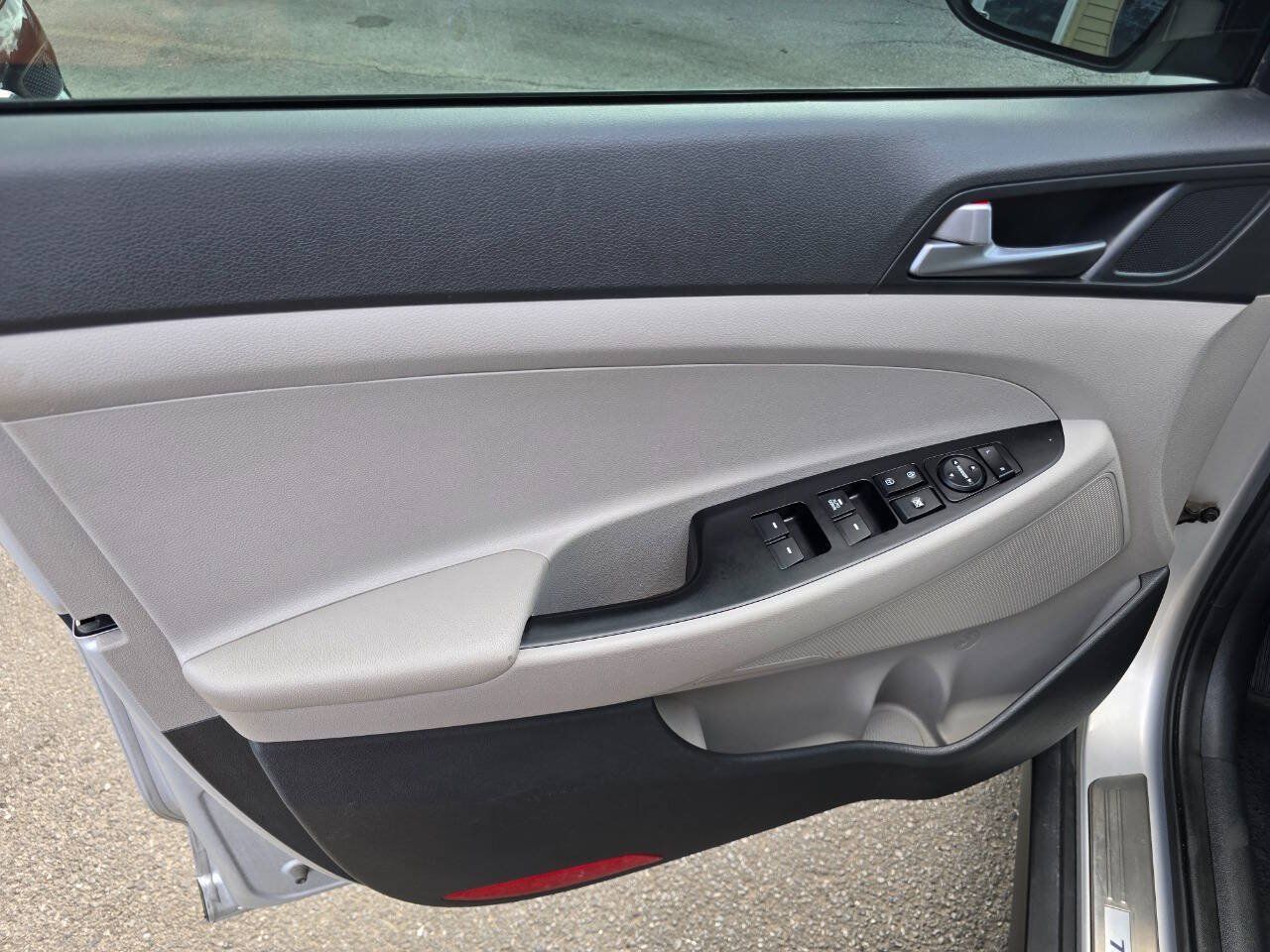Used 2016 Hyundai Tucson SE FWD image 13