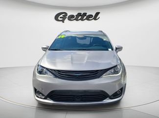 Used 2019 Chrysler Pacifica Limited w/ Advanced Safetytec Group FWD video 2