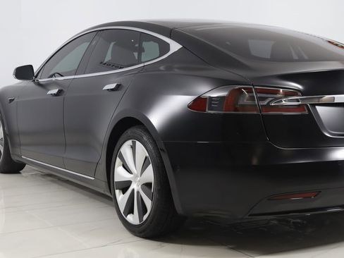 Used 2021 Tesla Model S Long Range Plus image 28