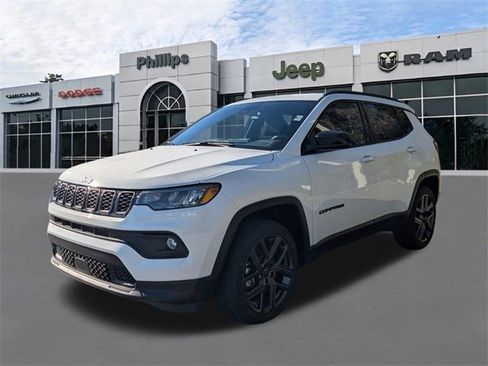 New 2026 Jeep Compass Latitude image 8