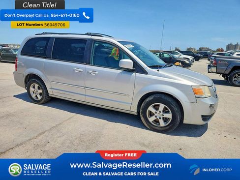 Used 2010 Dodge Grand Caravan SXT FWD image 5