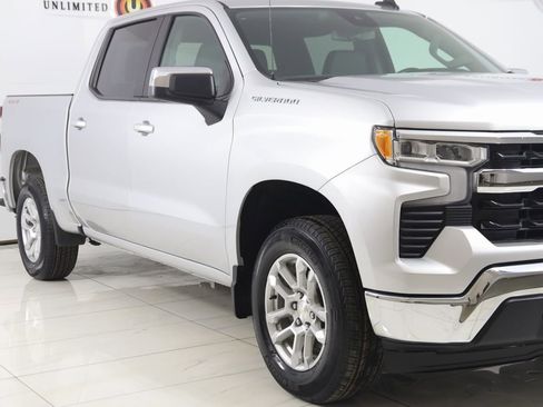 Used 2022 Chevrolet Silverado 1500 LT image 36