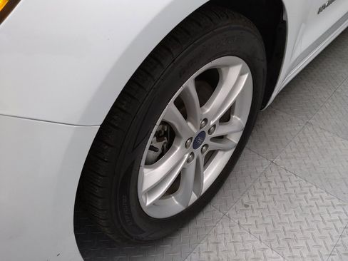 Used 2018 Ford Fusion S FWD image 31