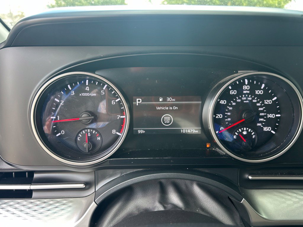 Used 2024 Kia Carnival LX FWD image 14