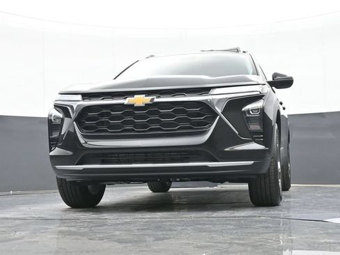 New 2026 Chevrolet Trax LT w/ LT Convenience Package FWD image 49
