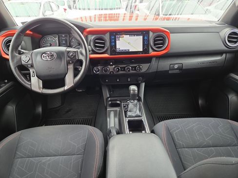 Certified 2016 Toyota Tacoma TRD Sport w/ Towing Package image 19