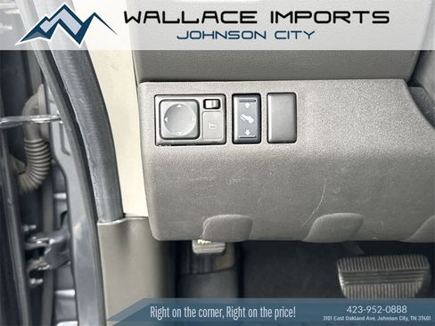 Used 2011 Nissan Pathfinder SV w/ Protection Pkg image 30