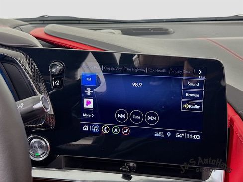 Used 2020 Chevrolet Corvette Stingray Premium Cpe w/ 3LT Preferred Equipment Group image 17