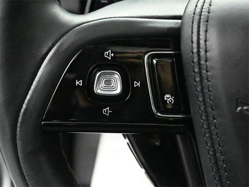 Used 2022 Lincoln Aviator Reserve w/ Equipment Group 201A image 12