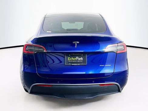 Used 2022 Tesla Model Y Long Range AWD/4WD image 7