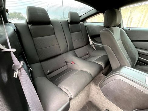 Used 2013 Ford Mustang GT image 19