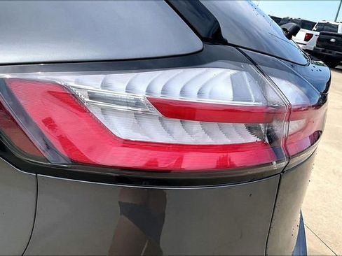 Used 2023 Ford Edge ST-Line AWD/4WD image 22