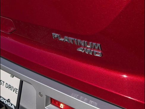 Used 2023 Nissan Pathfinder Platinum image 22