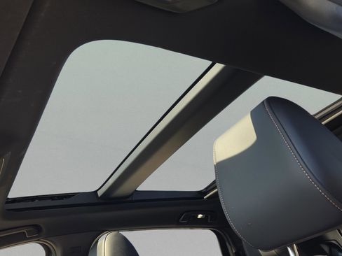 Used 2024 MAZDA CX-90 3.3 Turbo w/ Premium Plus Pkg image 19