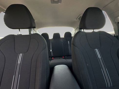 New 2026 Hyundai Elantra Hybrid FWD image 2