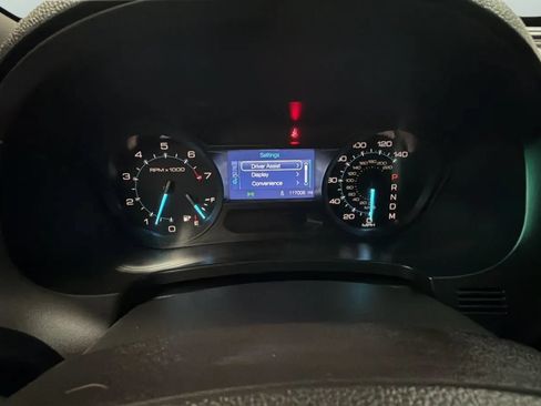 Used 2015 Ford Explorer XLT FWD image 11