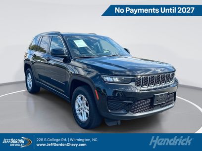 Used 2023 Jeep Grand Cherokee Laredo w/ Luxury Tech Group I