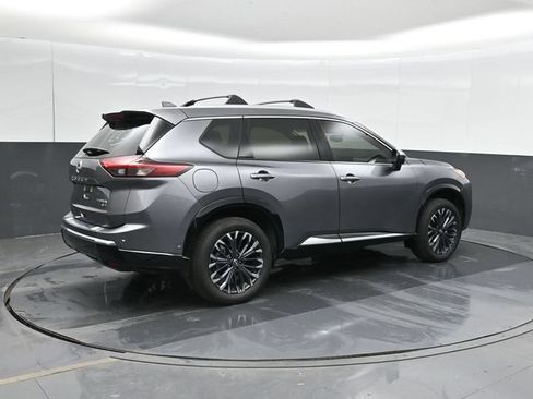 Used 2026 Nissan Rogue Platinum w/ Platinum Premium Package AWD/4WD image 3