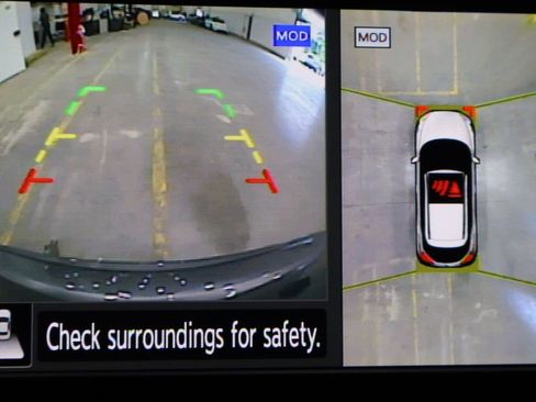 Used 2022 Nissan Kicks SR image 8