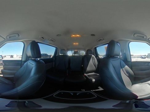 Used 2026 Kia Carnival FWD image 45