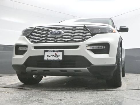 Used 2020 Ford Explorer Platinum w/ Premium Technology Package image 29