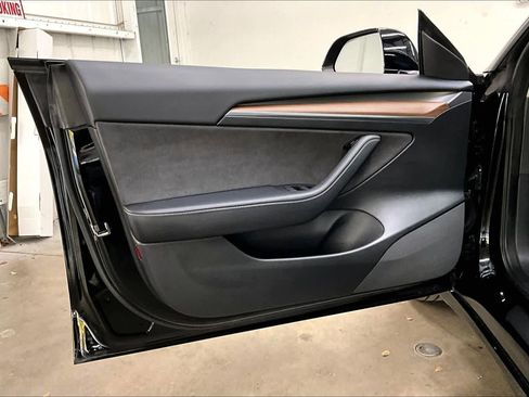 Used 2022 Tesla Model 3 image 26