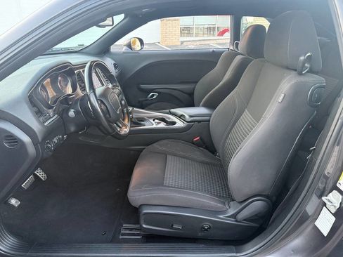 Used 2021 Dodge Challenger R/T image 10