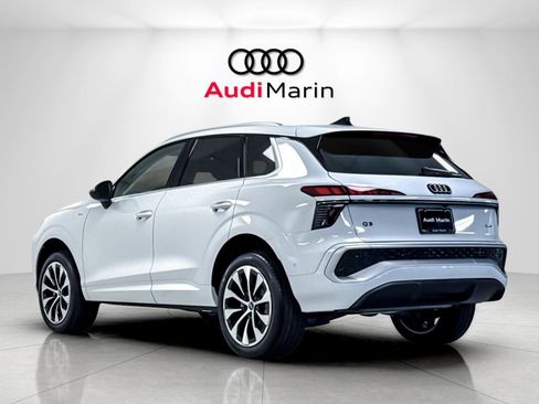 New 2026 Audi Q3 quattro 2.0T AWD/4WD image 3