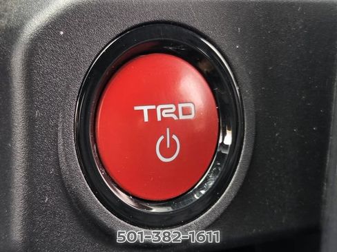 Used 2025 Toyota 4Runner 4WD image 28