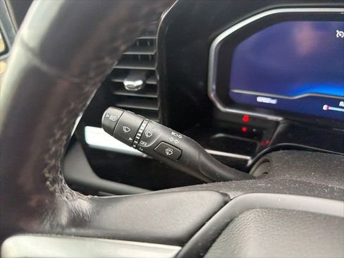 Used 2022 Chevrolet Silverado 1500 LT AWD/4WD image 40