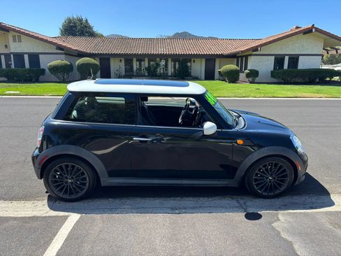 Used 2013 MINI Cooper Hardtop FWD image 3