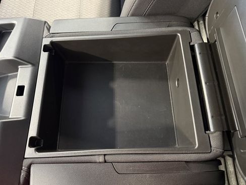 Used 2025 Chevrolet Silverado 1500 LT image 44