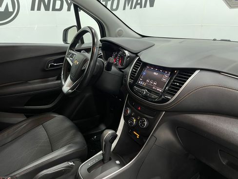 Used 2020 Chevrolet Trax LT w/ Driver Confidence Package image 19