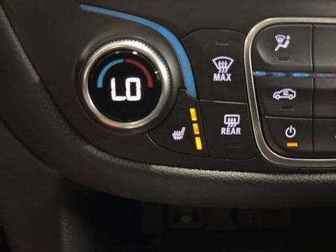 Used 2018 Chevrolet Equinox LT w/ Sun & Infotainment Package AWD/4WD image 23