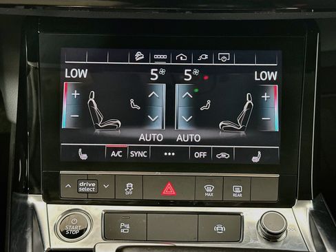 Used 2022 Audi e-tron Premium AWD/4WD image 23