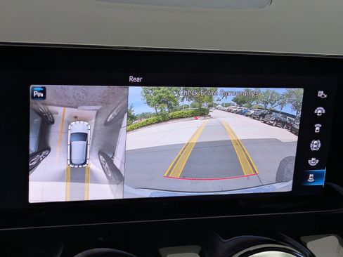 Used 2023 Mercedes-Benz GLA 250 image 21