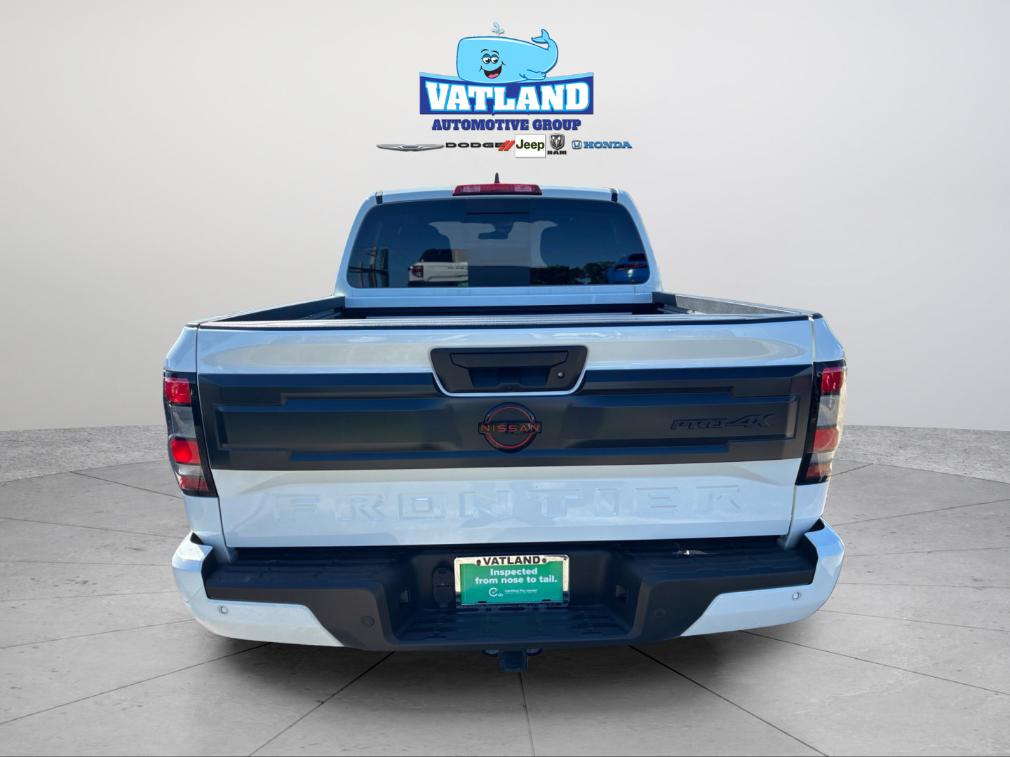 Used 2025 Nissan Frontier PRO-4X w/ Pro Convenience Package AWD/4WD image 4