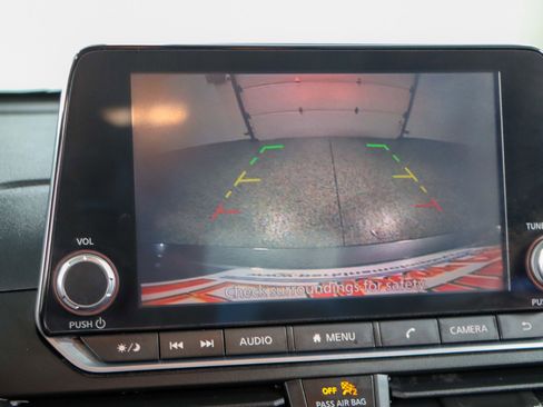 Used 2023 Nissan Altima 2.5 SV image 18