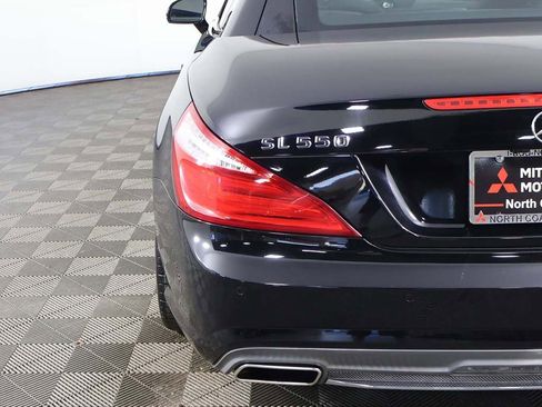Used 2013 Mercedes-Benz SL 550 w/ Premium Pkg image 16